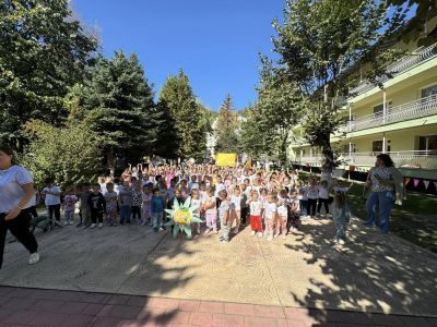 Група " Червената Шапчица" - Ден на спорта - ДГ Еделвайс - Етрополе