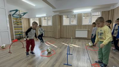 Група " Червената Шапчица" - Футбол - ДГ Еделвайс - Етрополе