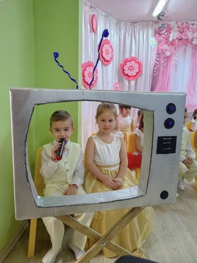 Празникът на мама пак дойде !  - ДГ Еделвайс - Етрополе